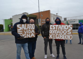 Situación extrema: exigen el pago de sus salarios