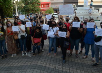 Contundente rechazo al recorte en educación