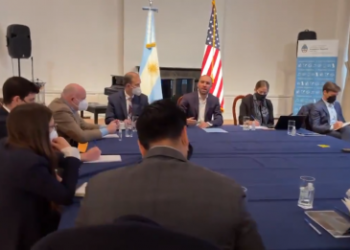 Guzmán encamina un nuevo acuerdo con el Fondo