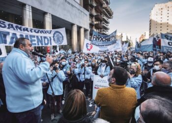 Paro en sanatorios de todo el país