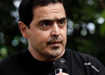 Talibanes asumen el control de Afganistán