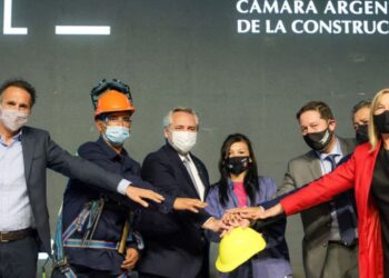 Empresarios de la construcción piden créditos hipotecarios 