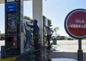 Alerta por desabastecimiento de combustible