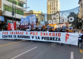 Masiva marcha en Córdoba Capital contra el ajuste y el FMI