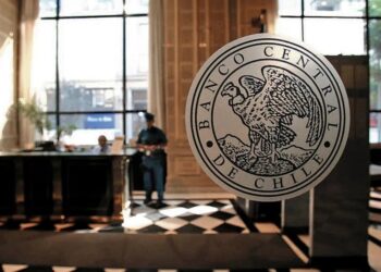 Chile accede a nuevo préstamo del FMI