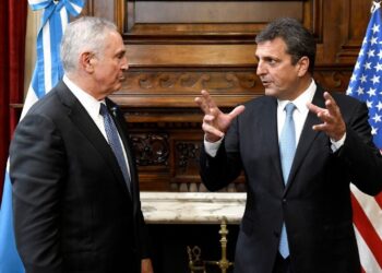 La política de los grupos económicos