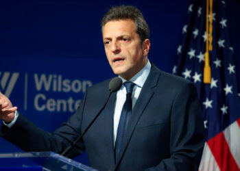 Más deuda y garantías de negocios para empresas privadas