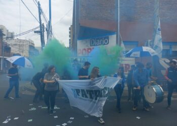 Contundente paro de trabajadores de prensa