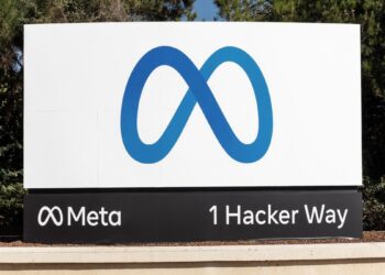 Despidos y renuncias en las grandes industrias tecnológicas