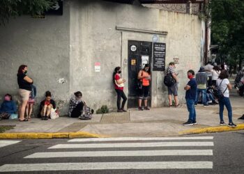 Crece el empleo (precarizado)