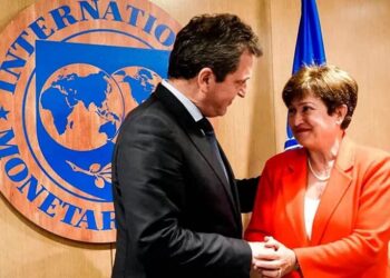 Más deuda y salvataje a los Fondos de Inversión