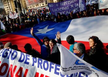 “El fin del neoliberalismo requiere más que movilizaciones”