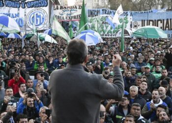 Las centrales obreras apoyaron la modificación del impuesto a las ganancias