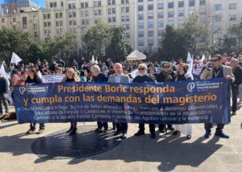 Colegio de profesores chilenos fueron a huelga