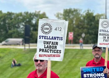 La UAW pone fin a la huelga tras el acuerdo con automotrices