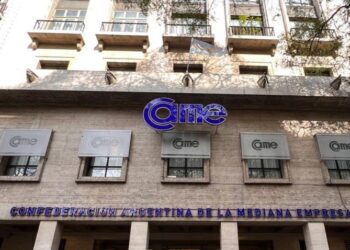 Entidades empresarias apoyan la reforma laboral del DNU