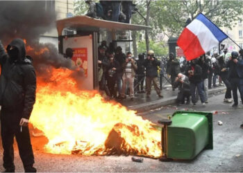 Un día teñido de protestas