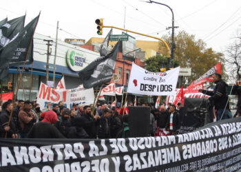 Trabajadores del neumático en lucha contra los despidos