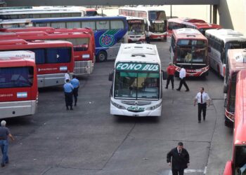 Choferes pelean por mejoras salariales