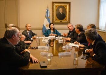 Salario a la espera: anuncian un nuevo paro universitario