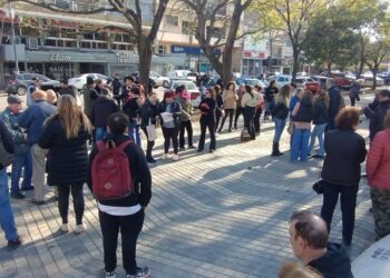 Comerciantes contra las tarifas de estacionamiento