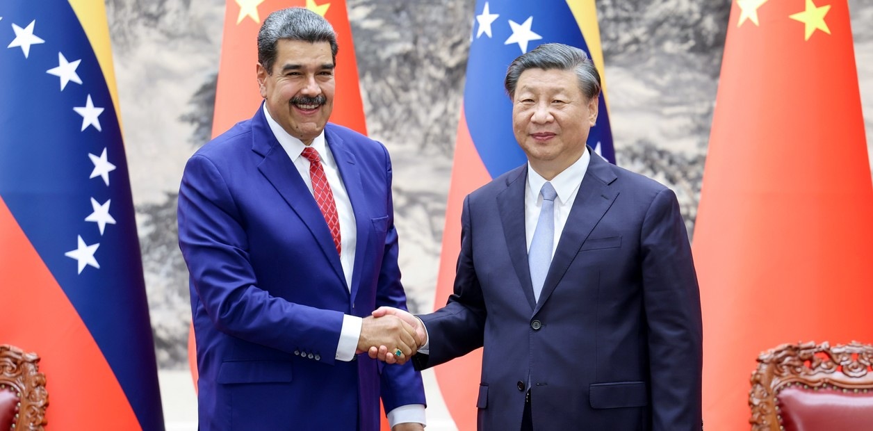 El presidente Maduro unos días antes de las elecciones anunció acuerdos con China y Rusia para inversión y creación de puestos de trabajo.