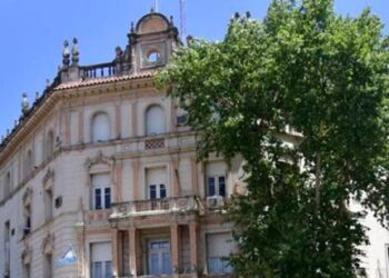 Ola de despidos municipales