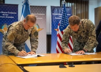 Ensayo militar en el territorio nacional