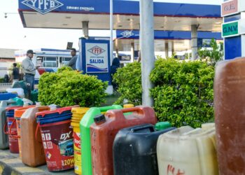 Crisis de combustible en Bolivia