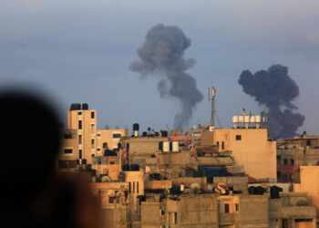 En medio de la guerra