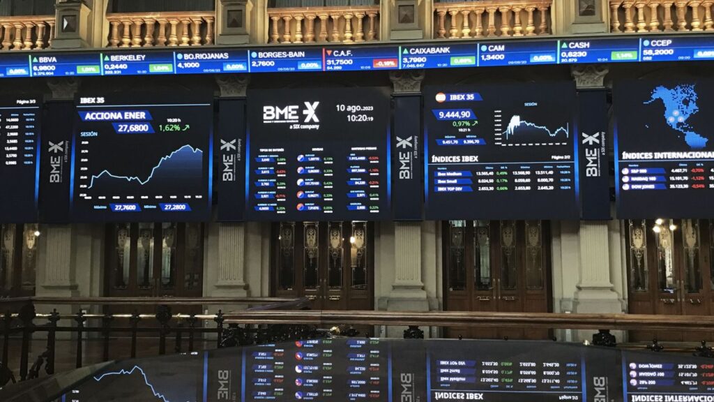 Los dólares que no llegan y el mercado que se aleja