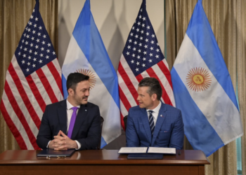 Con la mira en la OTAN