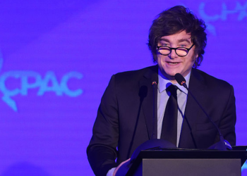 Con el ojo en Vaca Muerta y la Hidrovía