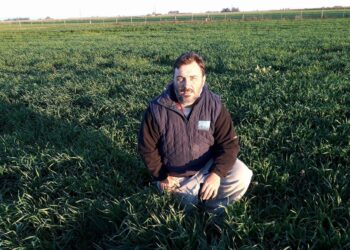 “Por la unión de trabajadores y productores”